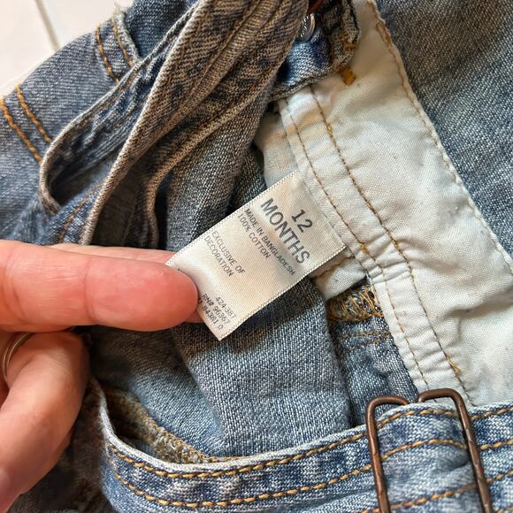 Oshkosh B'Gosh Denim Shortalls Overalls - Baby / Toddler Size 12 Months (12M) - Picture 4 of 4